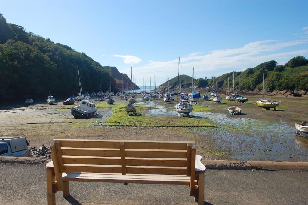 Daisy Near Broadsands Holiday home *
